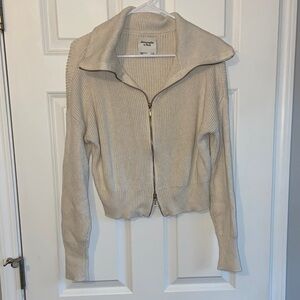 Abercrombie & Fitch Cream Zippered Sweater